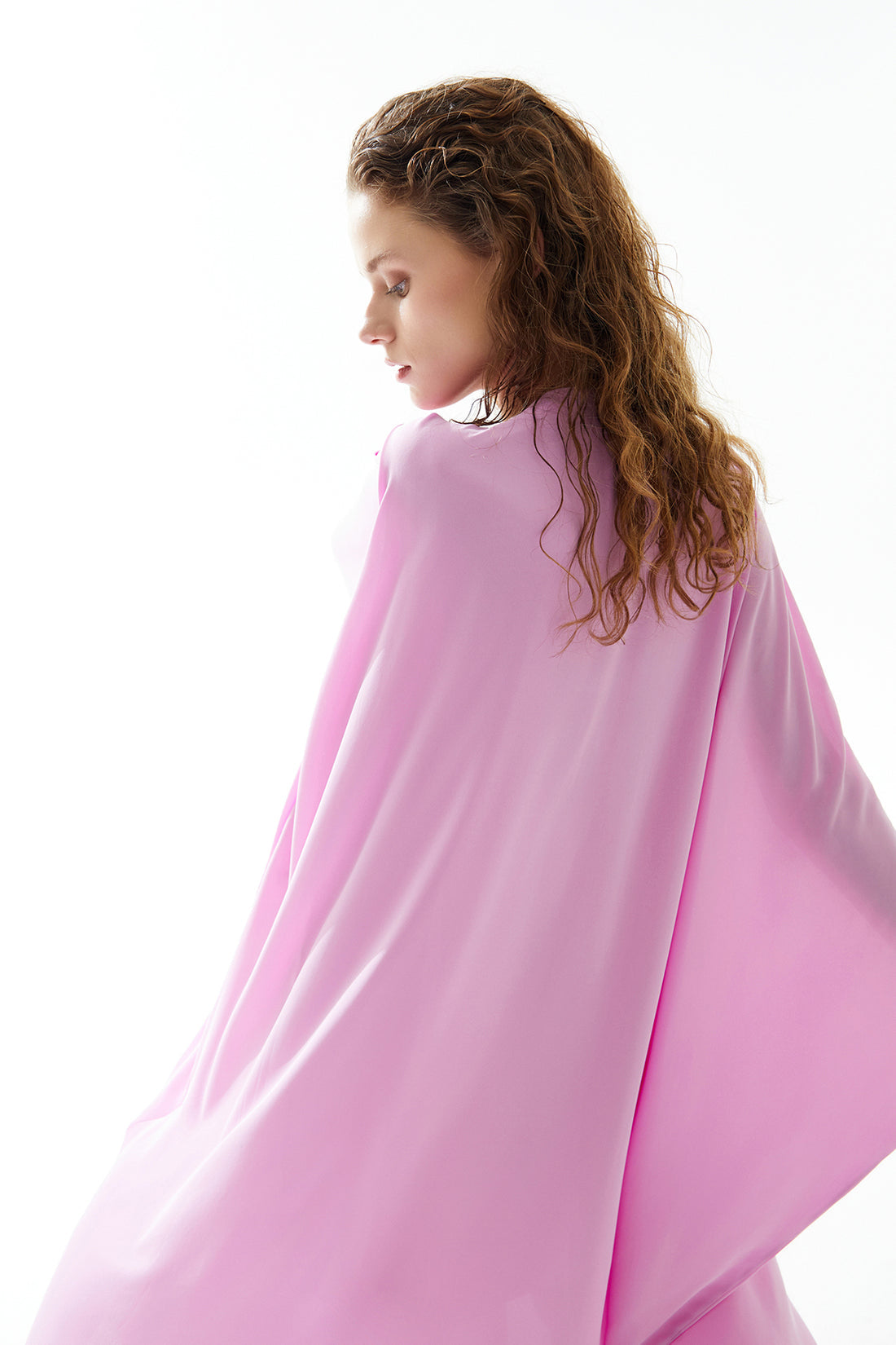 Pembe Yakası Taşlı Pencereli̇ Salaş Uzun Elbi̇se