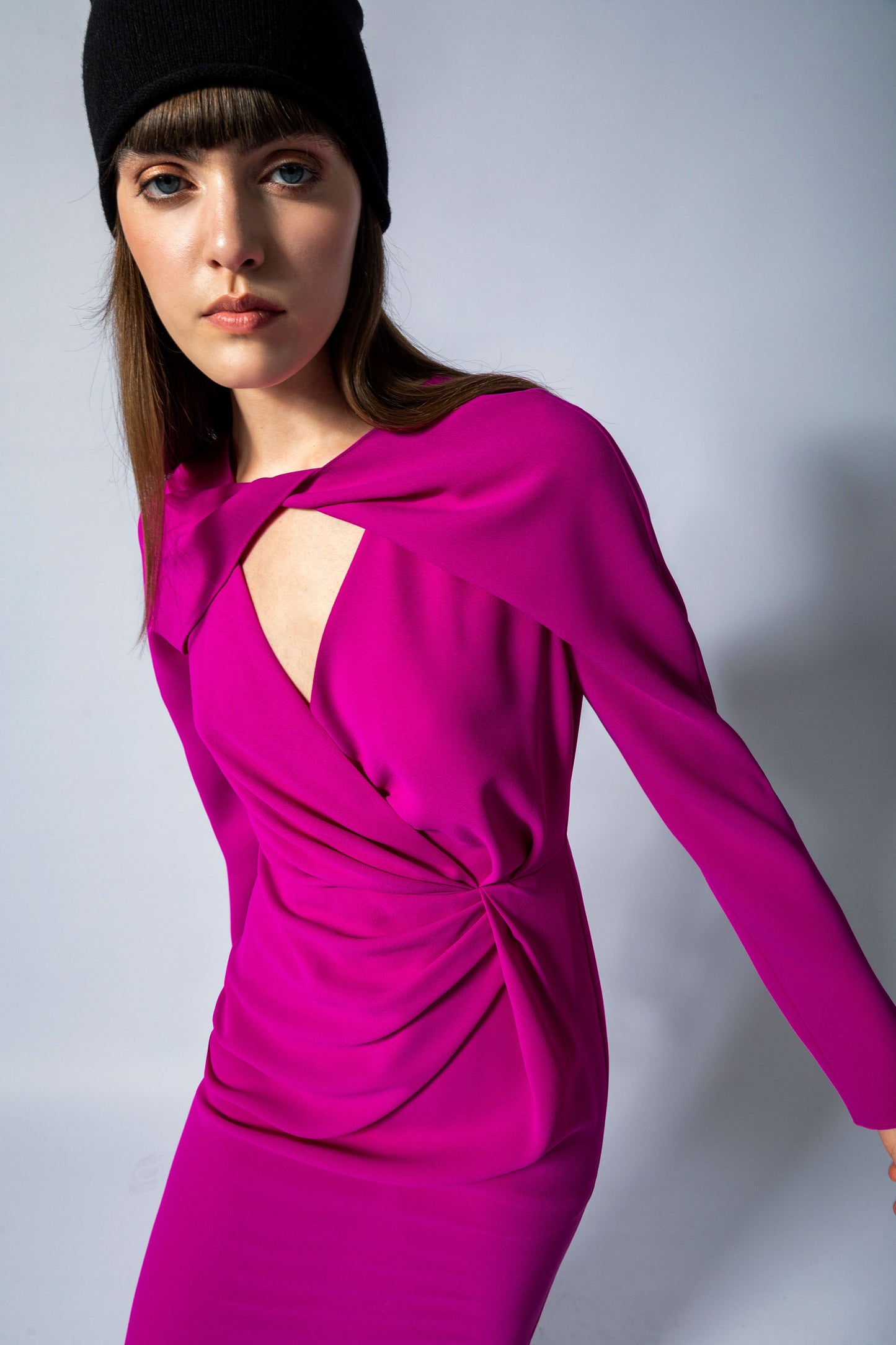 Yaka Detaylı Midi Elbise