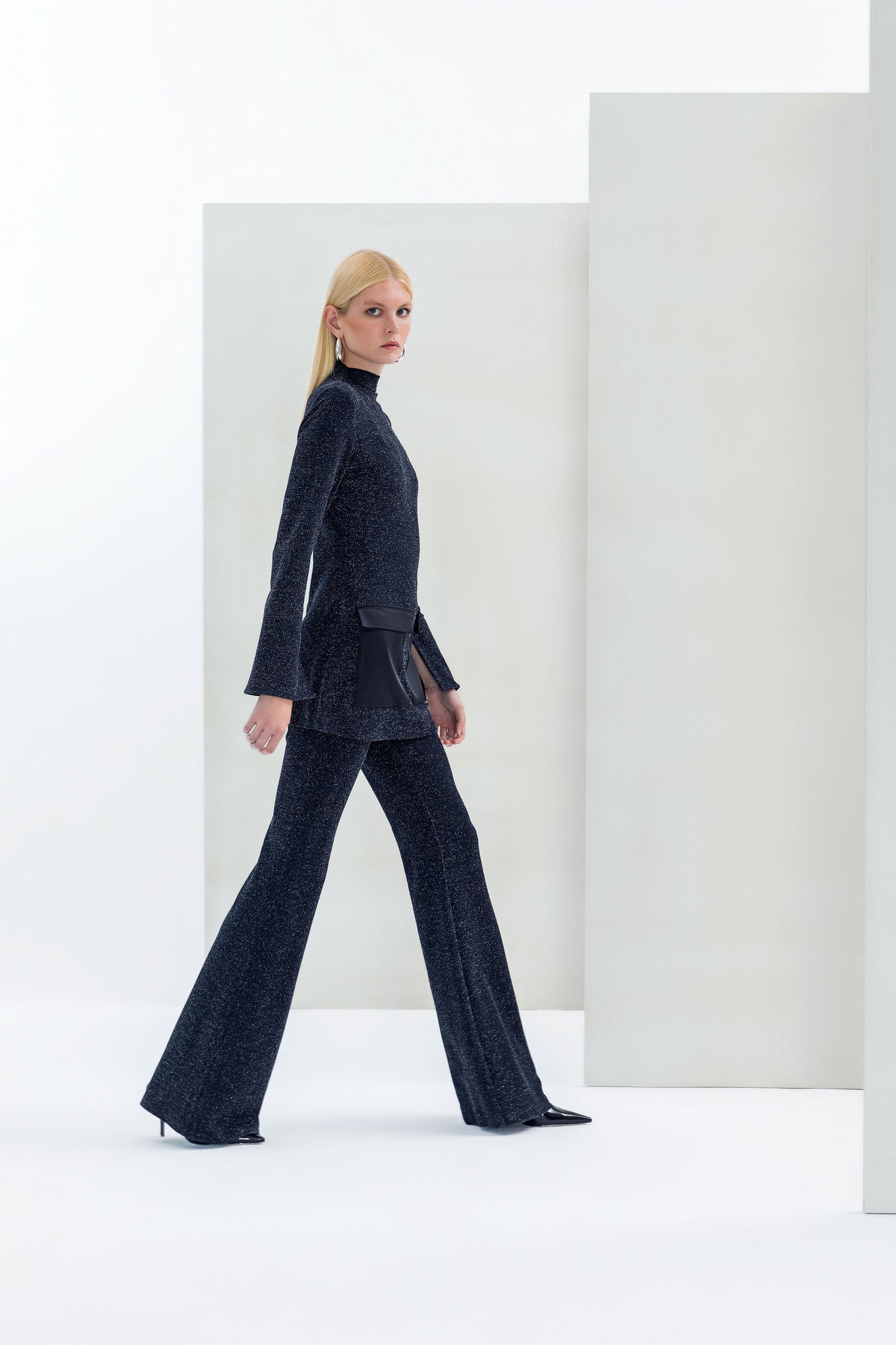 Simli Cep Detaylı Triko Bluz