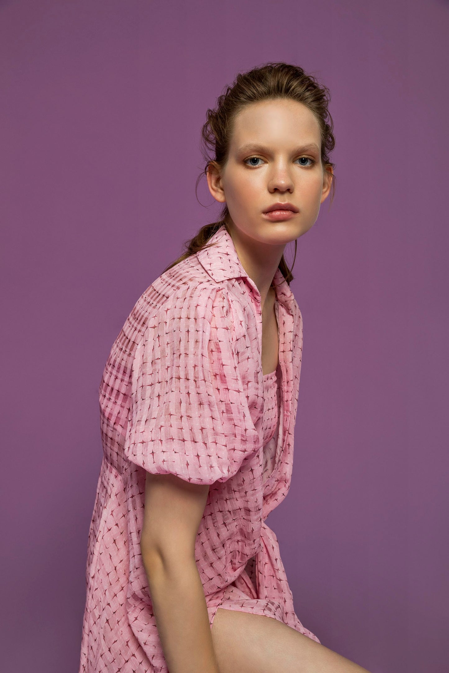 Önden Bağlamalı Pembe Desenli Elbise