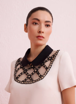 Ekru Bebe Yaka Taş İşlemeli̇ Mi̇ni̇ Elbi̇se