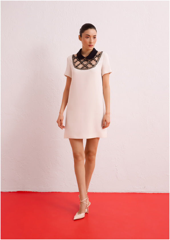 Ekru Bebe Yaka Taş İşlemeli̇ Mi̇ni̇ Elbi̇se