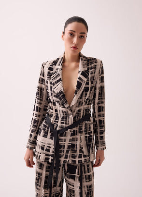Desenli Belinden Kemerli Blazer Ceket