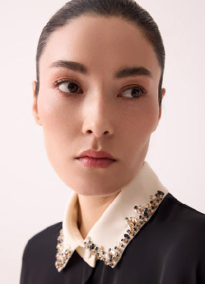 Yakası İşlemeli Uzun Şifon Gömlek